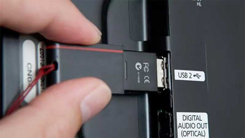 چرا تلویزیون سامسونگ فلش رو نمیخونه